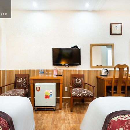 HANZ Queen Hotel Tan Binh Ho Chi Minh-stad Buitenkant foto
