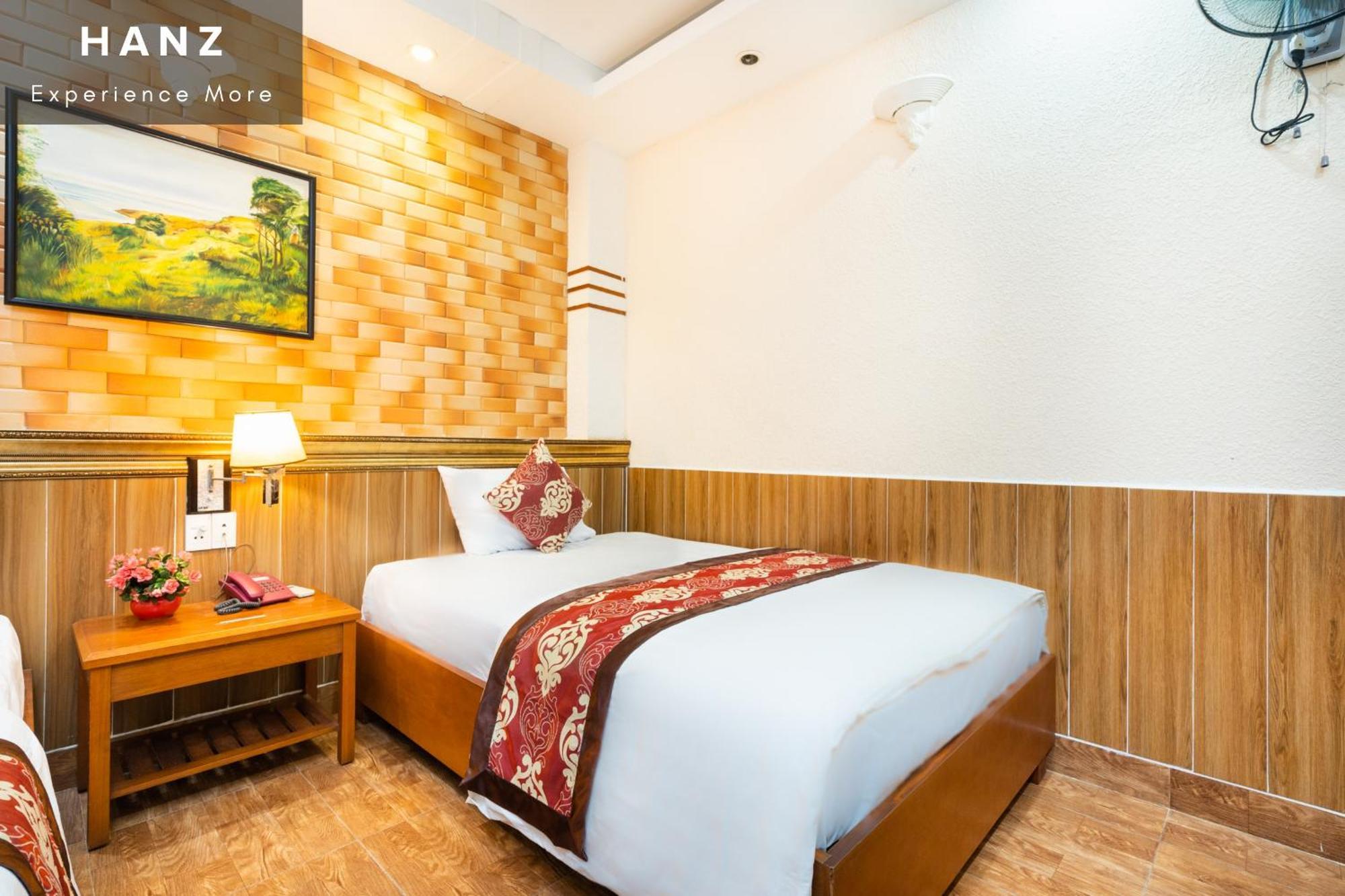 HANZ Queen Hotel Tan Binh Ho Chi Minh-stad Kamer foto